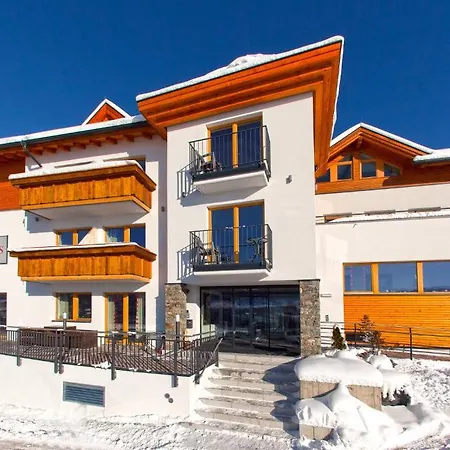 ホテル Lukas フィス